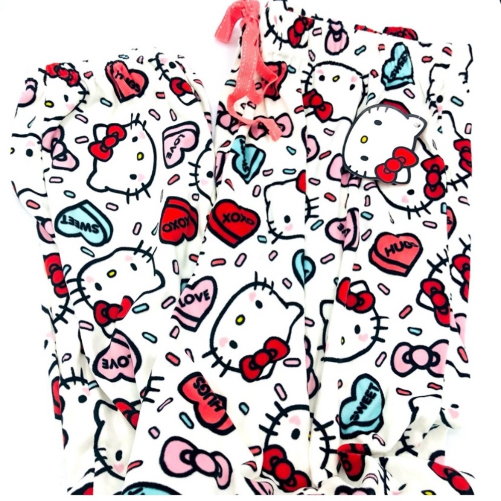 BNWT Hello Kitty Valentine Pajama Pants PRICE FIRM